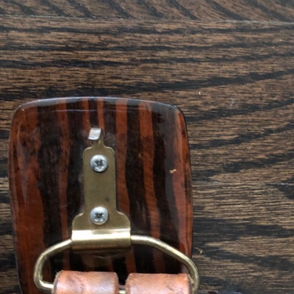 Western Leather belt hand carved wooden buckle - Picture 5 of 6